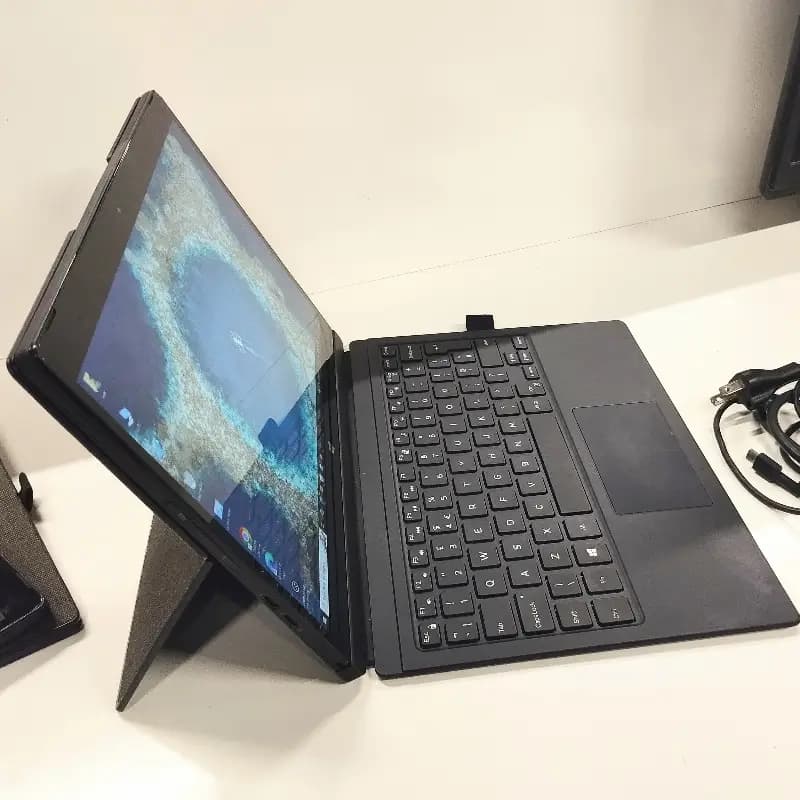 Dell latitude 7275 2-in-1 Touch laptop/ tablet
